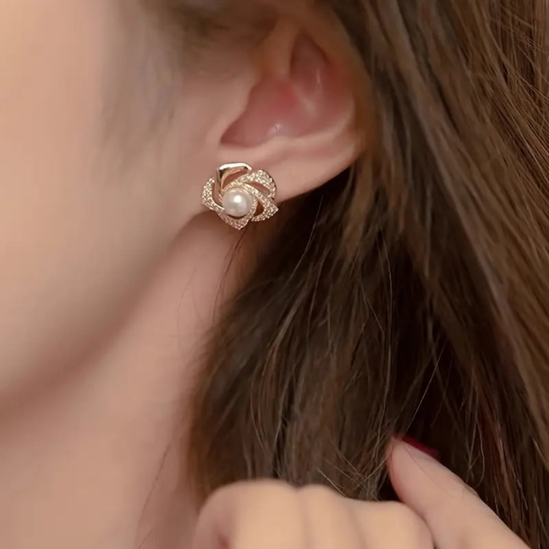 1 Pair Elegant Floral Design Stud Earrings for Women | Imitation Pearl, Versatile for Daily Wear & Parties | Zinc Alloy, Perfect for Spring Festival