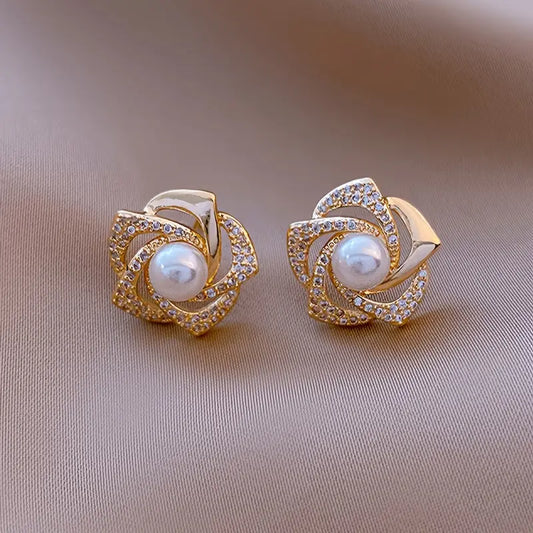 1 Pair Elegant Floral Design Stud Earrings for Women | Imitation Pearl, Versatile for Daily Wear & Parties | Zinc Alloy, Perfect for Spring Festival